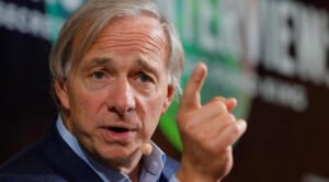 Ray Dalio Membeli Bitcoin Meskipun Pemerintah Melarang Cryptocurrency